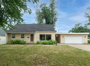 3215 Mansfield Ave SE, Cedar Rapids, IA 52403