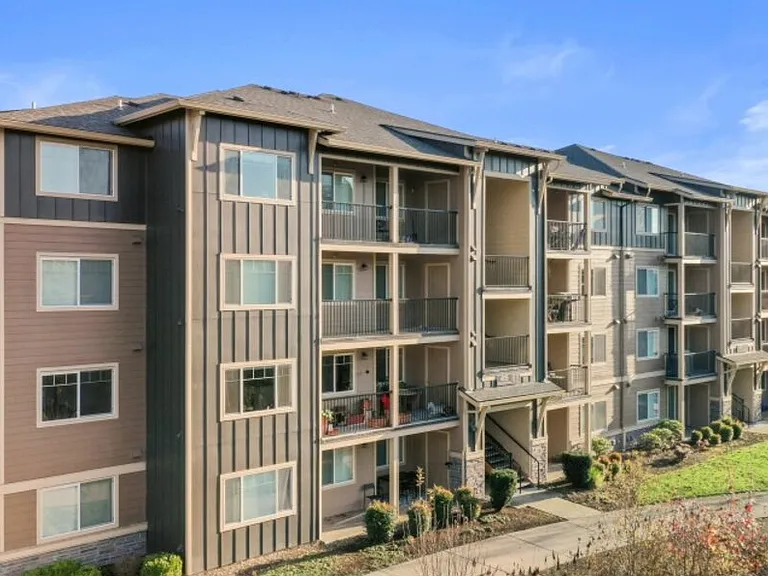 Cedar Falls Apartments — Photo 27