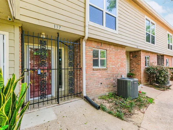 5005 Georgi Ln, Houston, TX