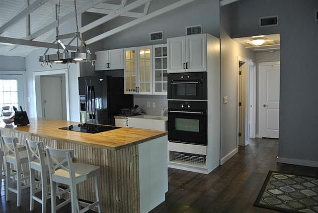 1st image of 106 Harbor Dr