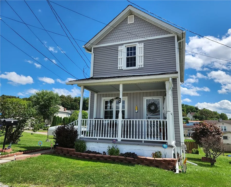 8 Eggers Ave photo 1