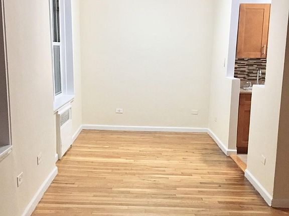 2nd image of 33-24 Parsons Blvd #6N