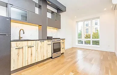 Rented by Artur Gutman, LREB