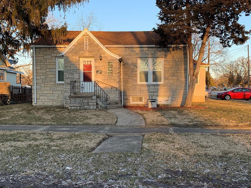 222 S Chicago St, Pontiac, IL 61764 Zillow
