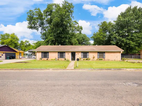 1115 Fuller Dr, Longview, TX 75602