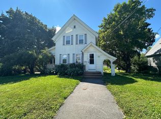 21 Park St, Presque Isle, ME 04769