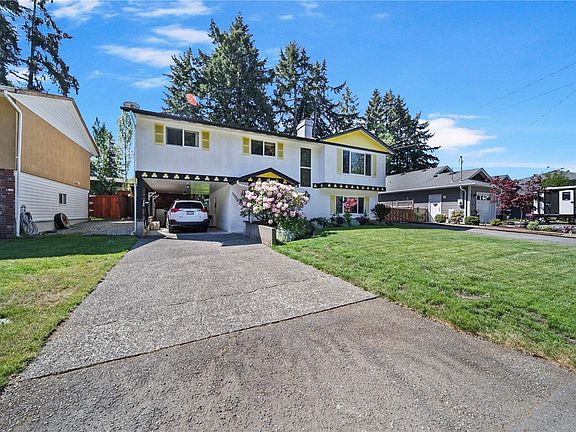 2nd image of 3950 Dunsmuir St