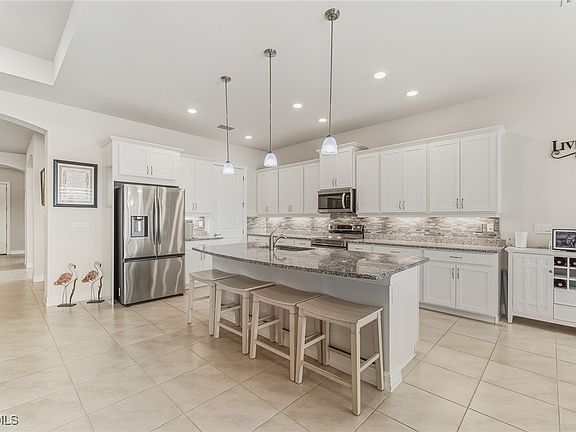 3rd image of 18184 Everson Miles Cir