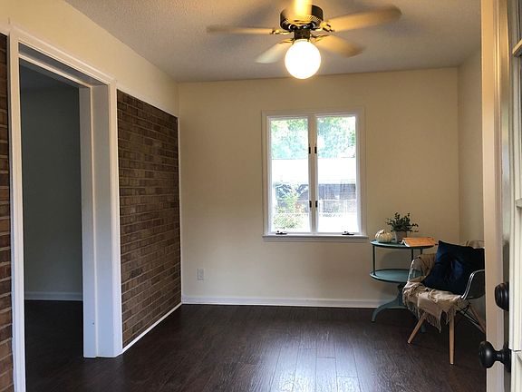 Master Bedroom's Bonus Room w/ Private Entrance