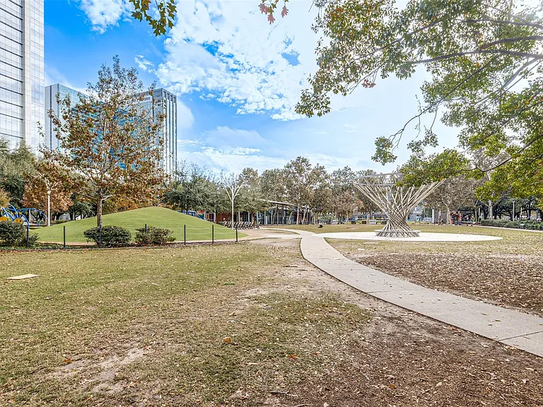 1312 Live Oak St #223 — Photo 31