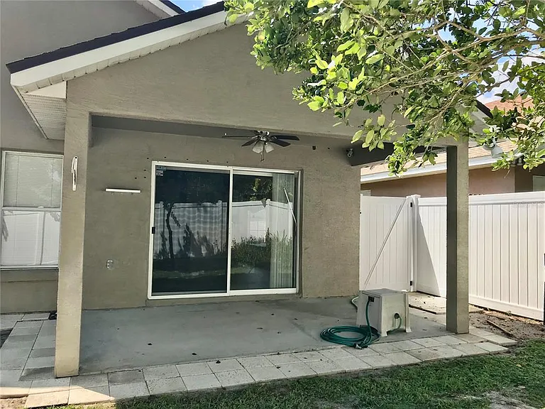 124 Easton Cir — Photo 21
