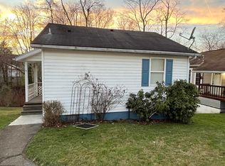 217 Reeves Ave, Fairmont, WV 26554