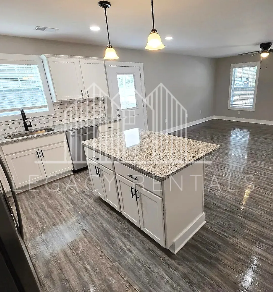 1112 Race Street - 1 — Photo 1