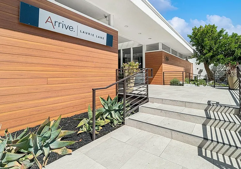 Arrive Laurie Lane — Photo 20