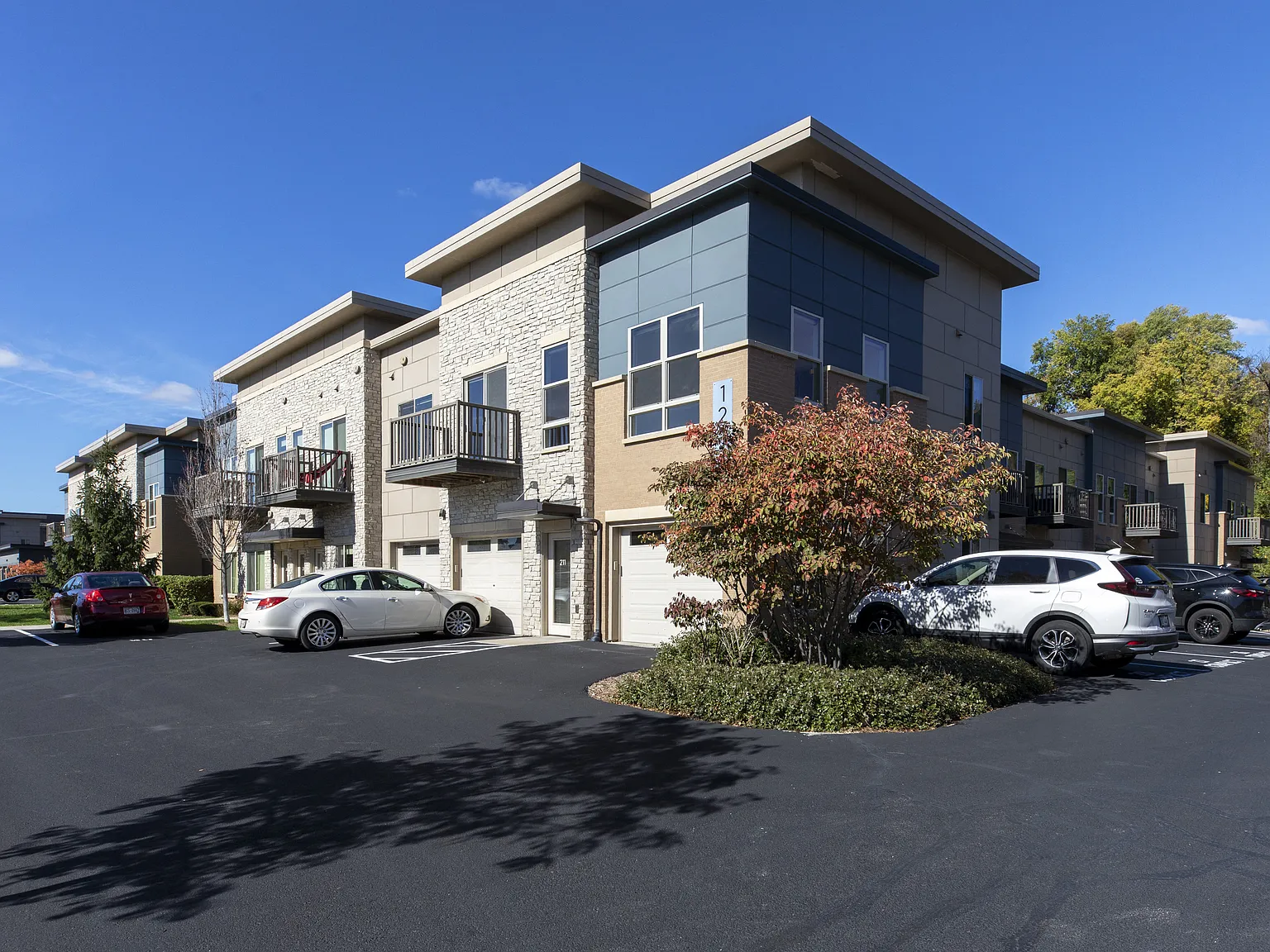 The Reef Apartments — Photo 3