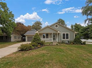 1904 Gambrell St, Greenwood, MO 64034