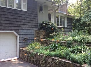 517 Middle Rd, East Greenwich, RI 02818