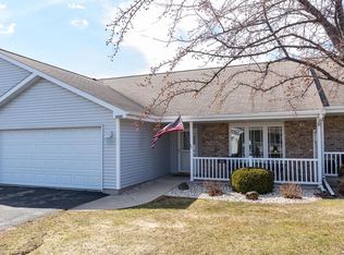 256 Wyldewood Dr #C-8, Oshkosh, WI 54904