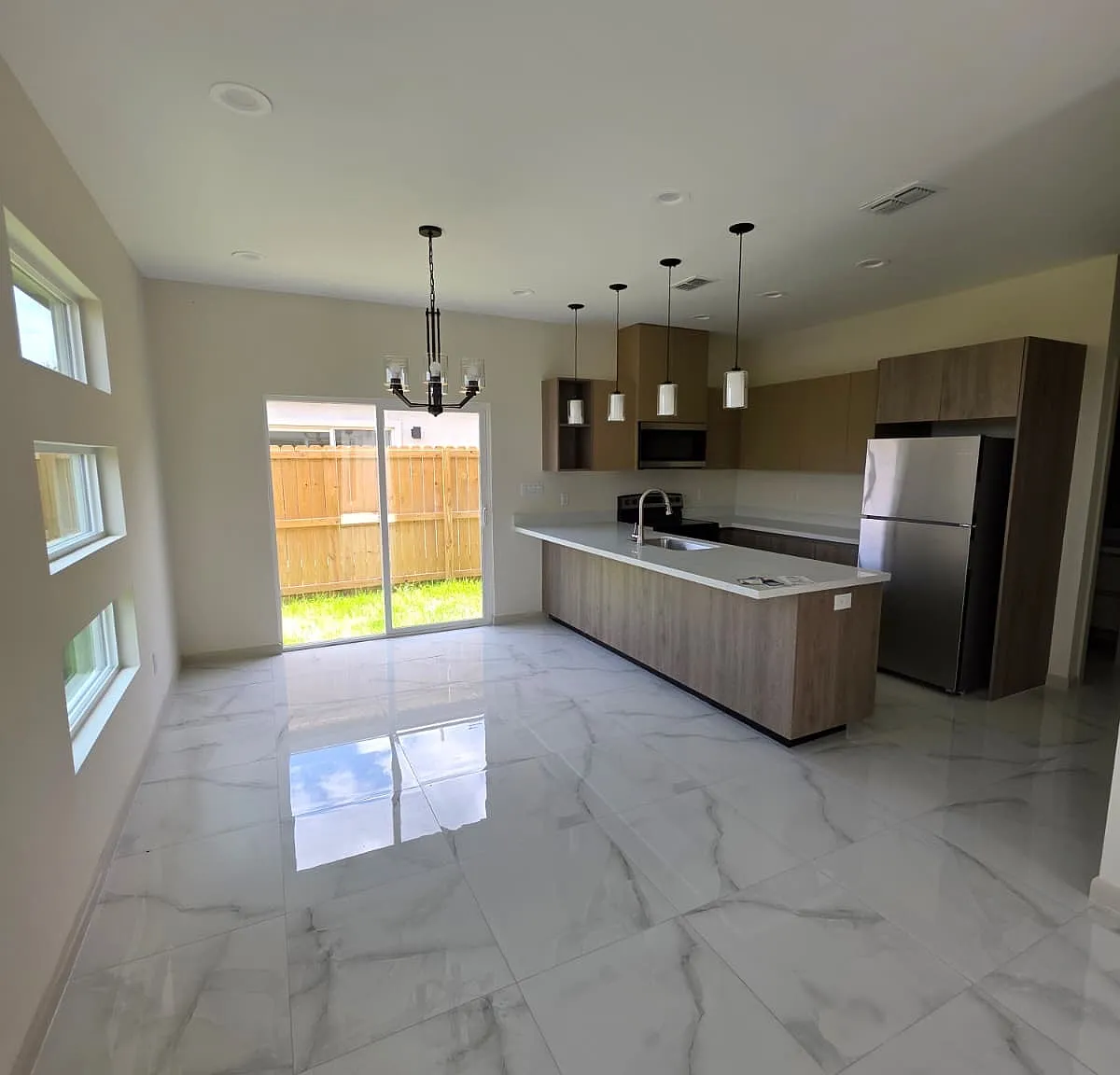 1807 West Violet Drive - 2 — Photo 1