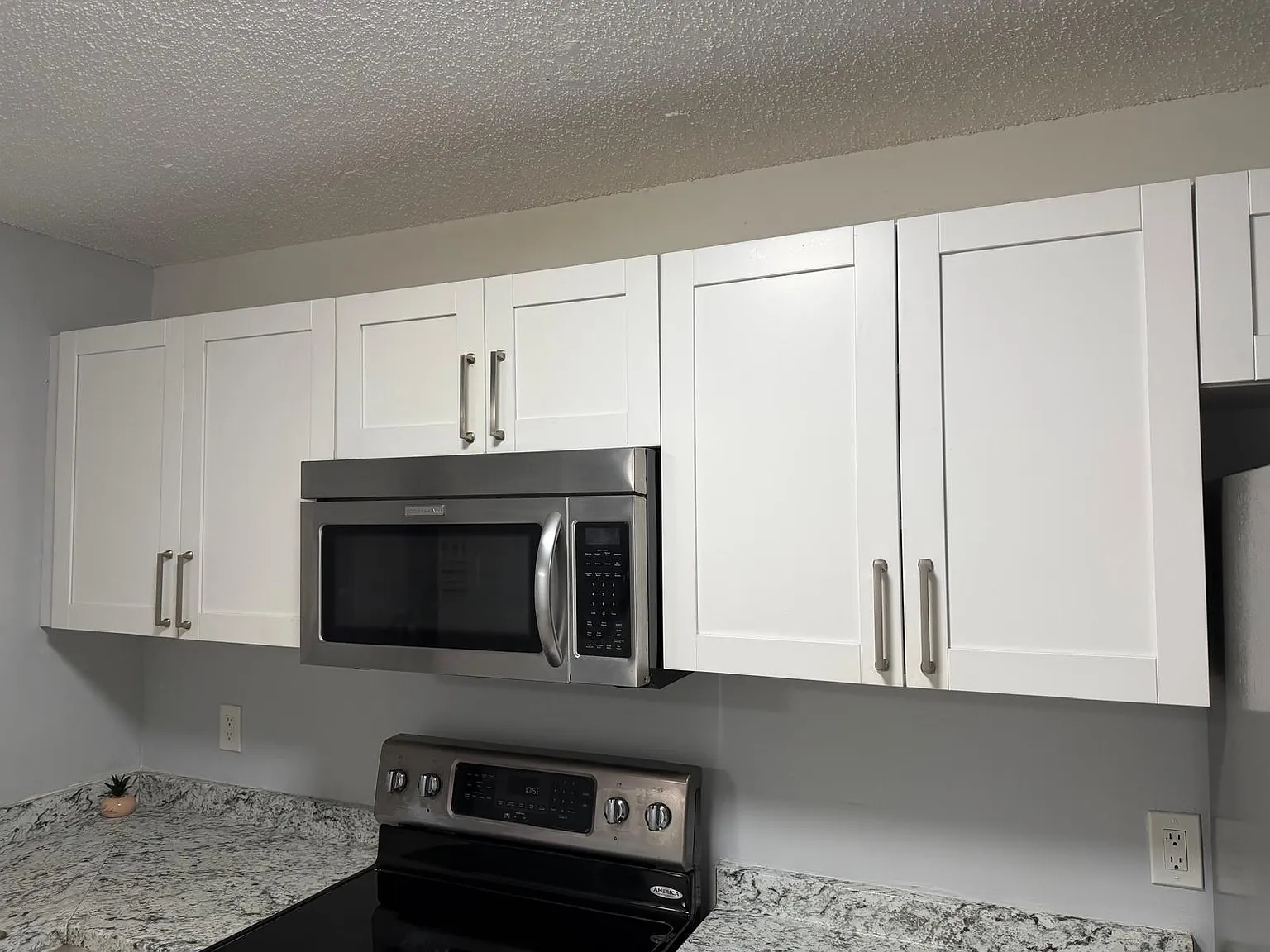 2 bed, 2.0 bath, 960 sqft, $1,900 — Photo 4