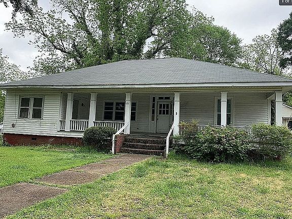 2nd image of 135 Sims St