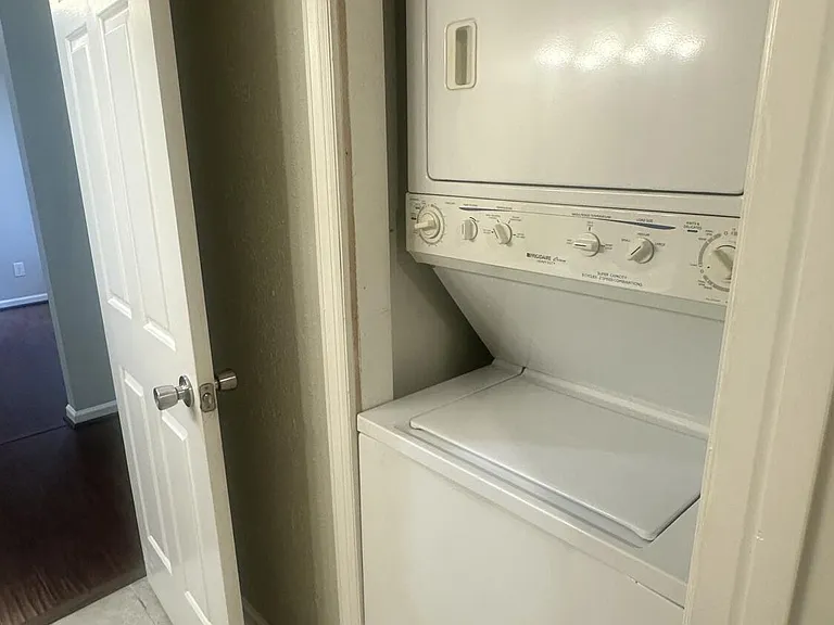 1112 Colony Place Dr — Photo 16