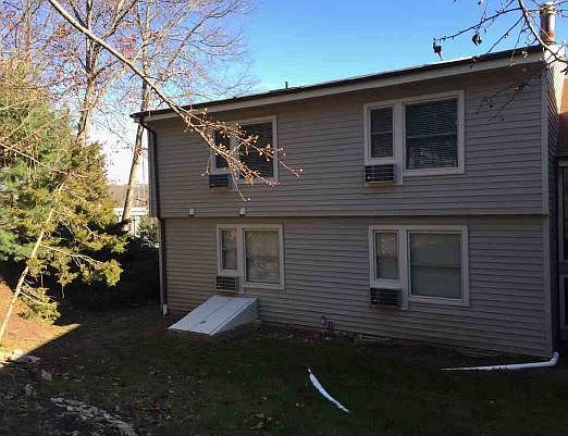 2nd image of 157 Sheraton Ln