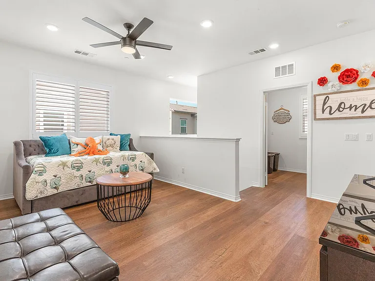 8653 Bay Laurel St — Photo 18