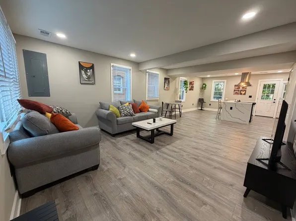 4523 Dix St NE, Washington, DC 20019