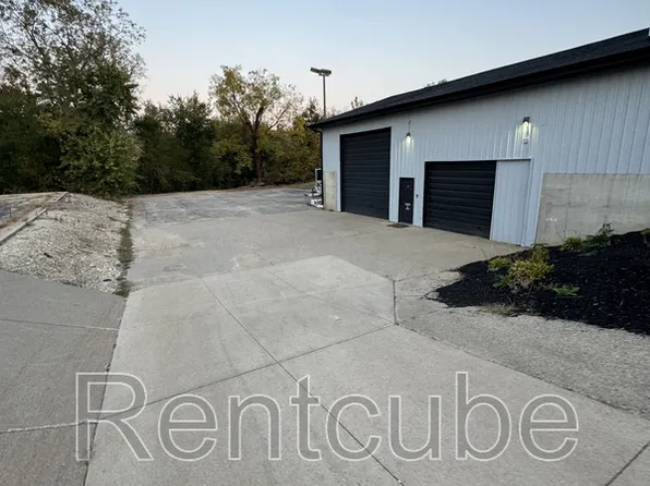 1745 John F Kennedy Rd, Dubuque, IA 52002