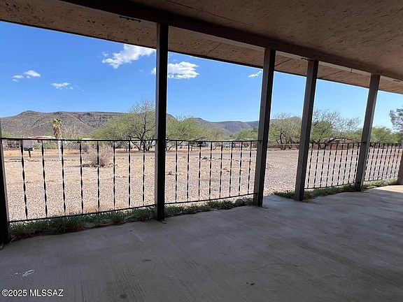 3rd image of 3002 W Via San Teresa