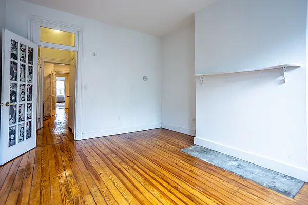 Rented by Compass | media 29