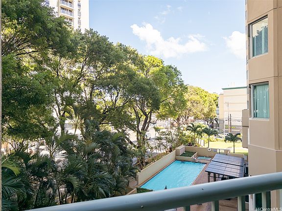 5th image of 1314 Kalakaua Ave APT 311