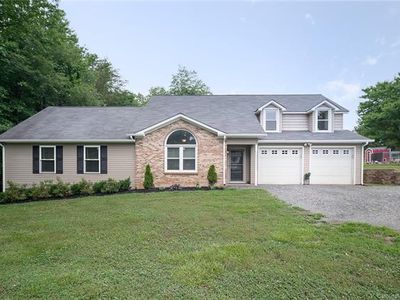 270 Deerfield Dr, Mooresville, NC, 28115