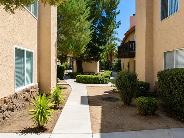 157 Tiger Ln, San Jacinto, CA 92583