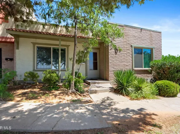 215 Montego Bay Dr, El Paso, TX 79912