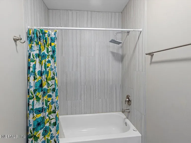 1273 Lechlade Cir — Photo 21