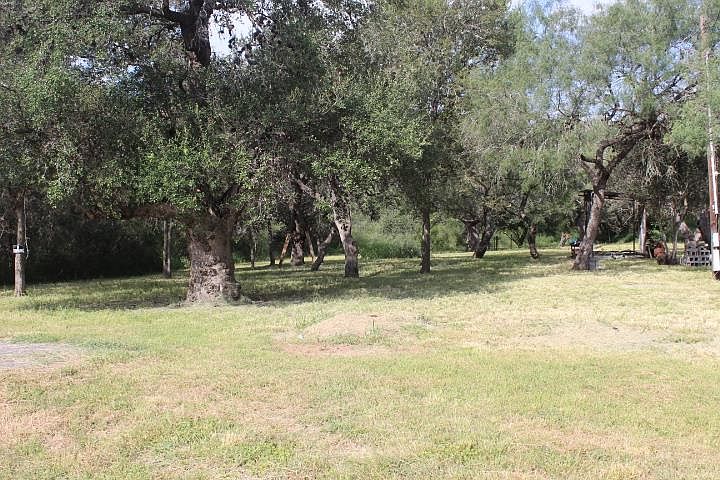 1st image of 5196 River Oaks Dr