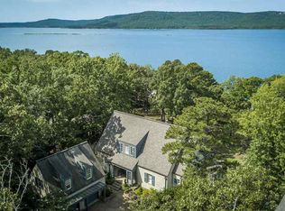 555 Rond Point Dr, Heber Springs, AR 72543