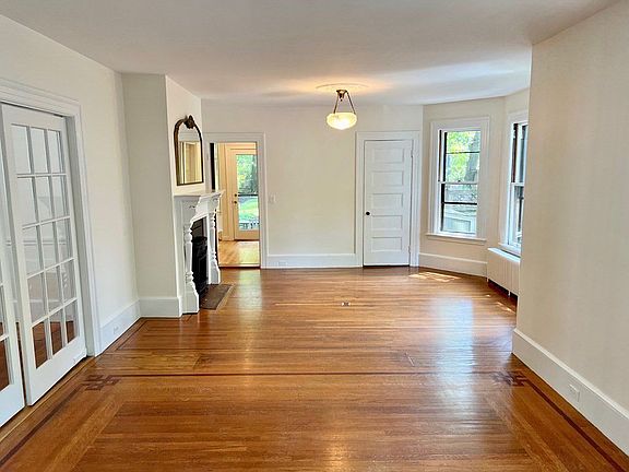 5th image of 28 Ellsworth Ave #28