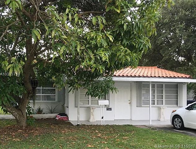 1st image of 2182 NE 182nd St