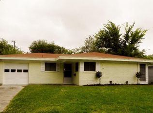 2118 17th Ave N, Texas City, TX 77590