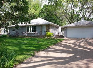 1985 County Road D W, Arden Hills, MN 55112