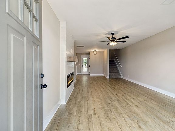 5th image of 648 Avondale Rd Lot 10