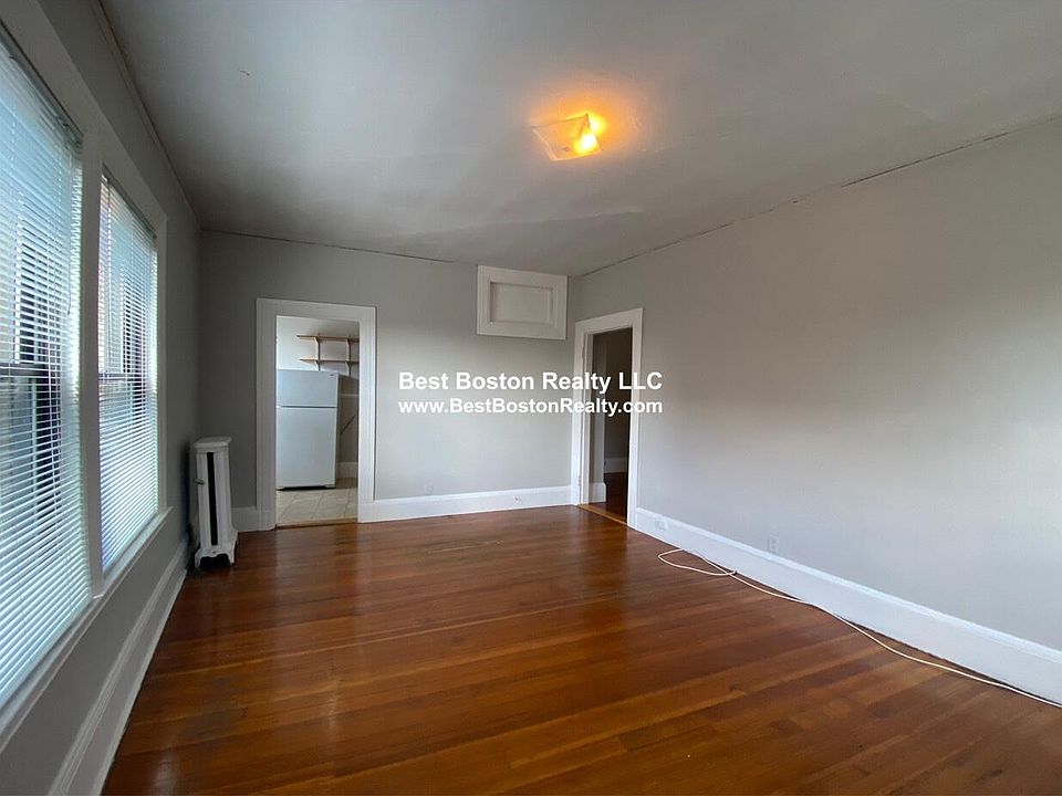 1st image of 9 Sewall Ave APT 10
