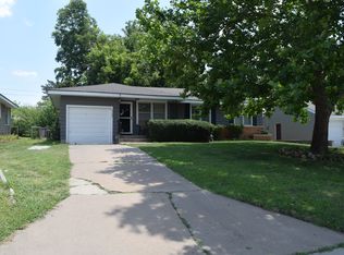 2133 John St, Ponca City, OK 74601