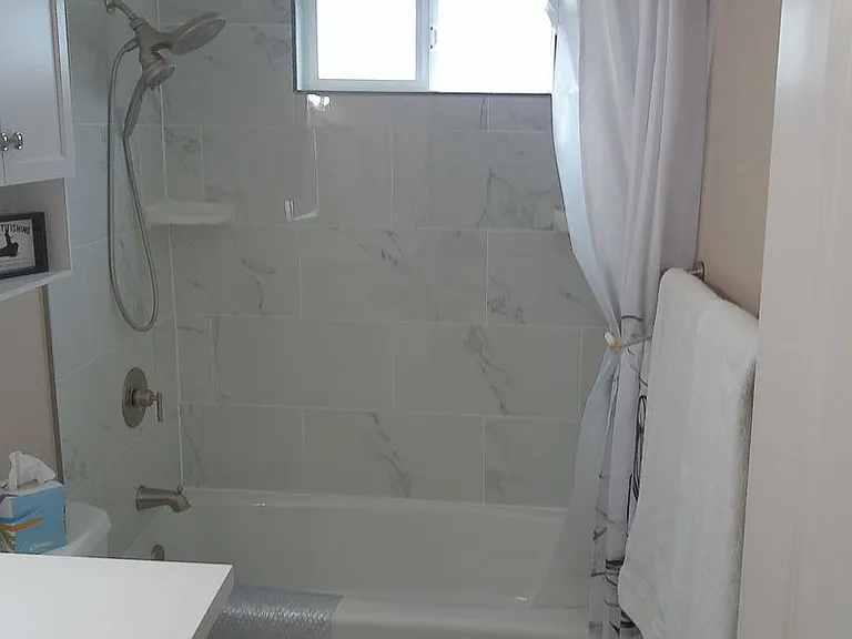 1640 Emerald Dr — Photo 24
