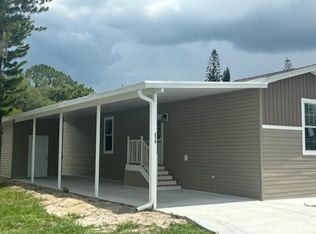 900 Aqua Isle Blvd #C15, La Belle, FL 33935