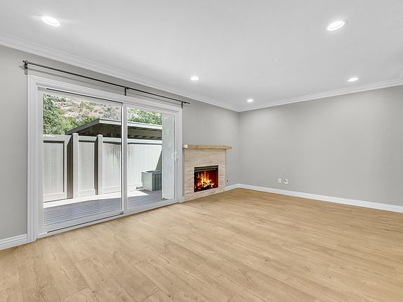 5th image of 5749 E Creekside Ave Unit 1