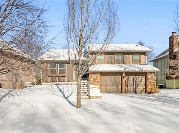16300 W 125th Ter, Olathe, KS 66062